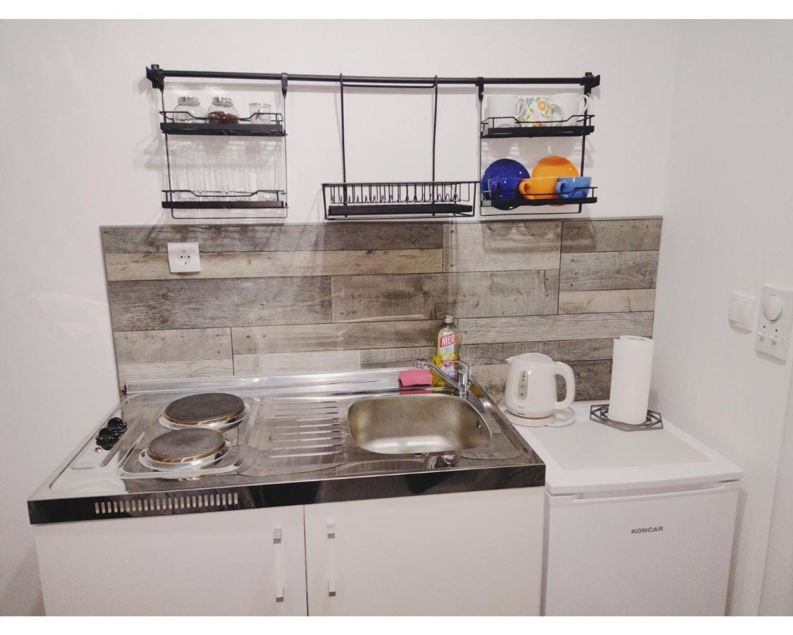 Apartmani Domo Sd 斯梅代雷沃 外观 照片